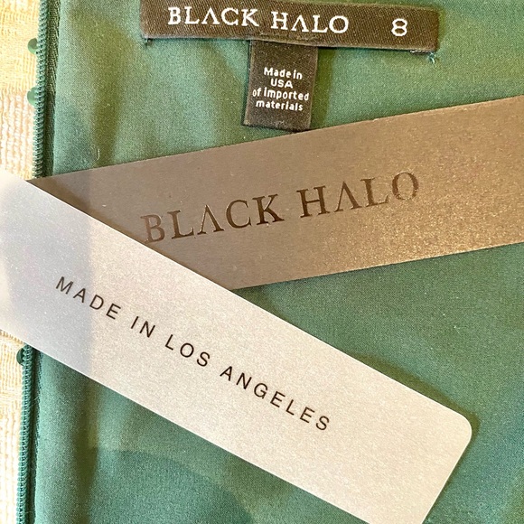 Glitter & Shine in Emerald Green - Picture 5 of 6